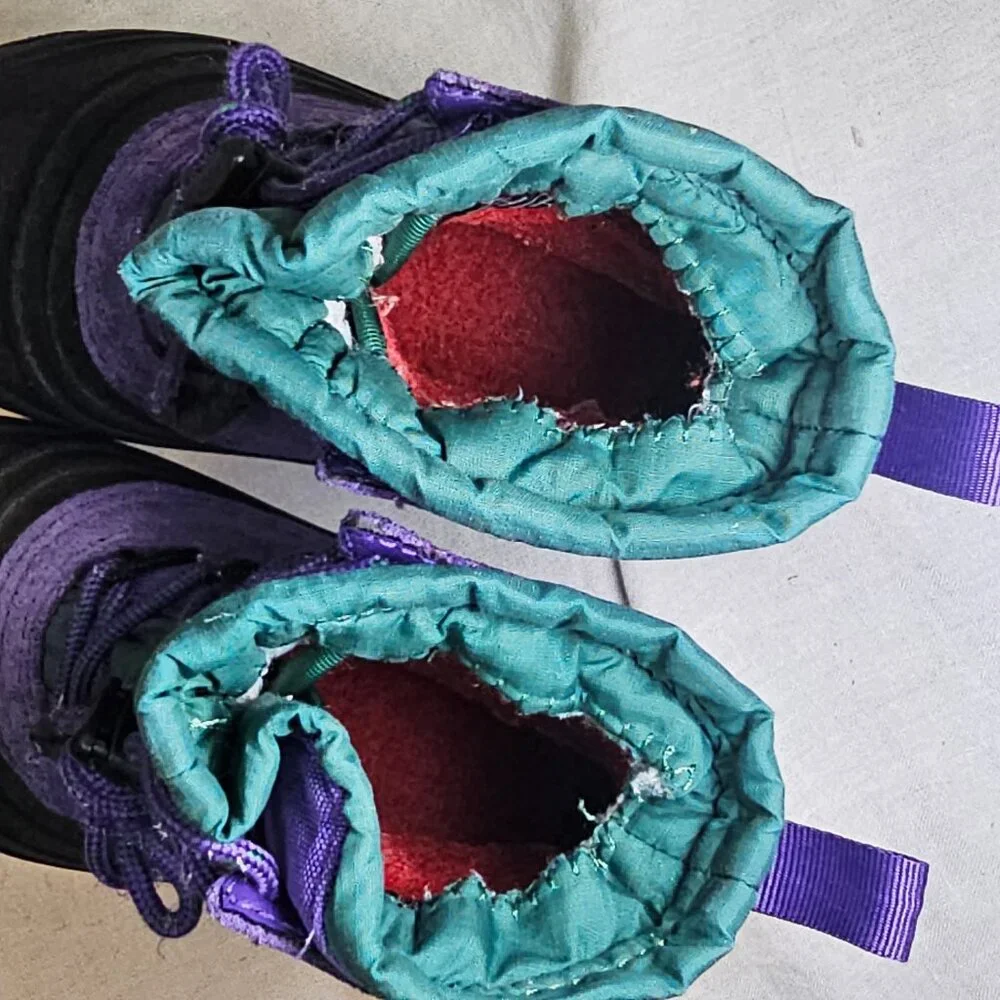 The North Face Alpenglow V Waterproof Boot 11K Peak Purple/Evergreen